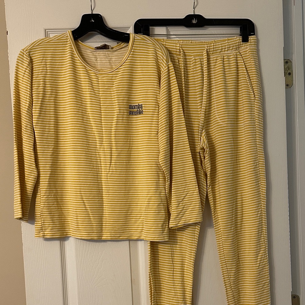 LOFT Yellow Striped Women’s Pajama Set